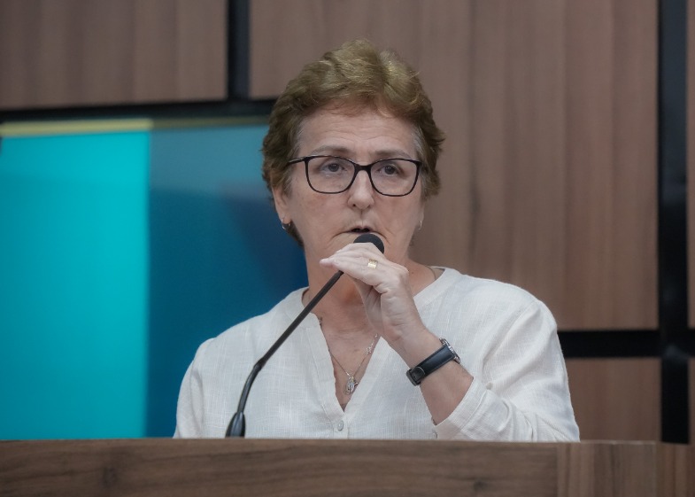 Professora da UFCG aborda viol�ncia institucional em pronunciamento na C�mara Municipal de Patos