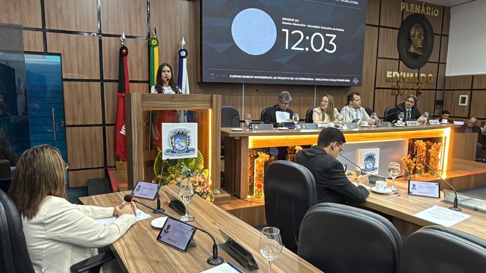Agosto Lils: secretria Executiva da Mulher vai  cmara lanar campanha de combate  violncia